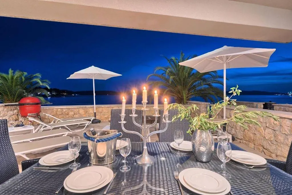 Tatinja Village Apartment Trogir