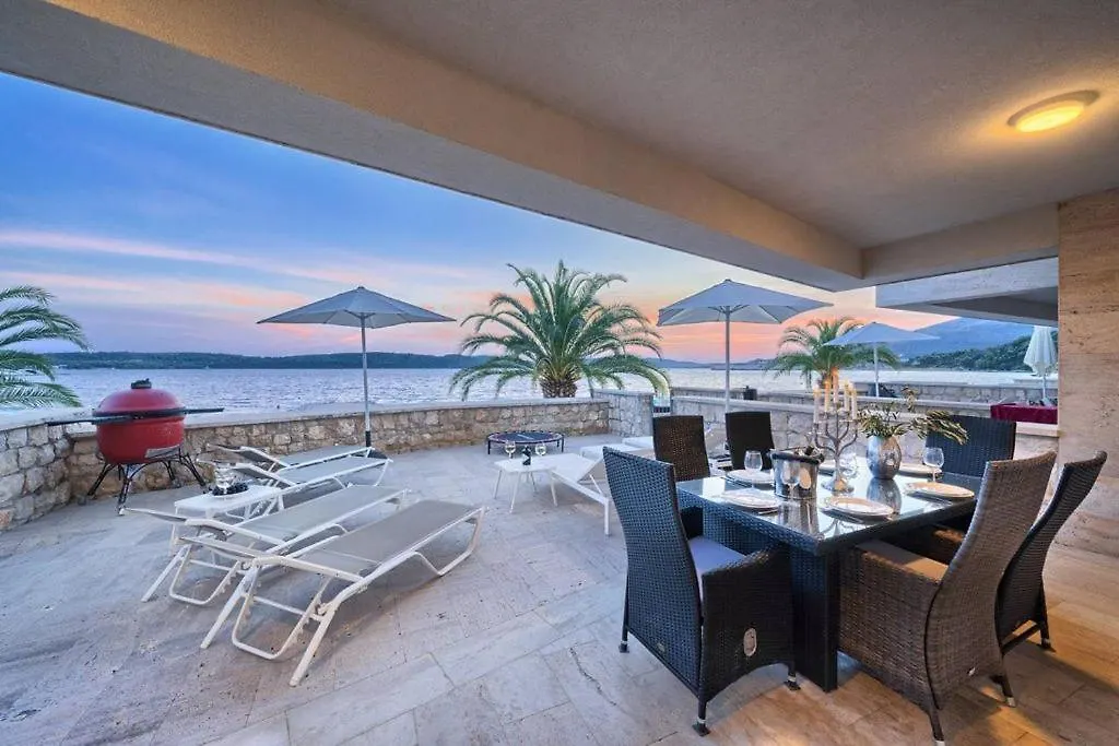 Tatinja Village 0*, Trogir Croatia