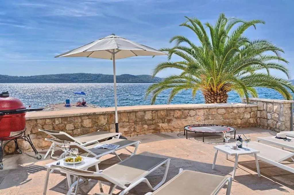 Tatinja Village 0*, Trogir Croatia